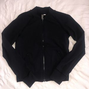 Black lululemon zip up size 4